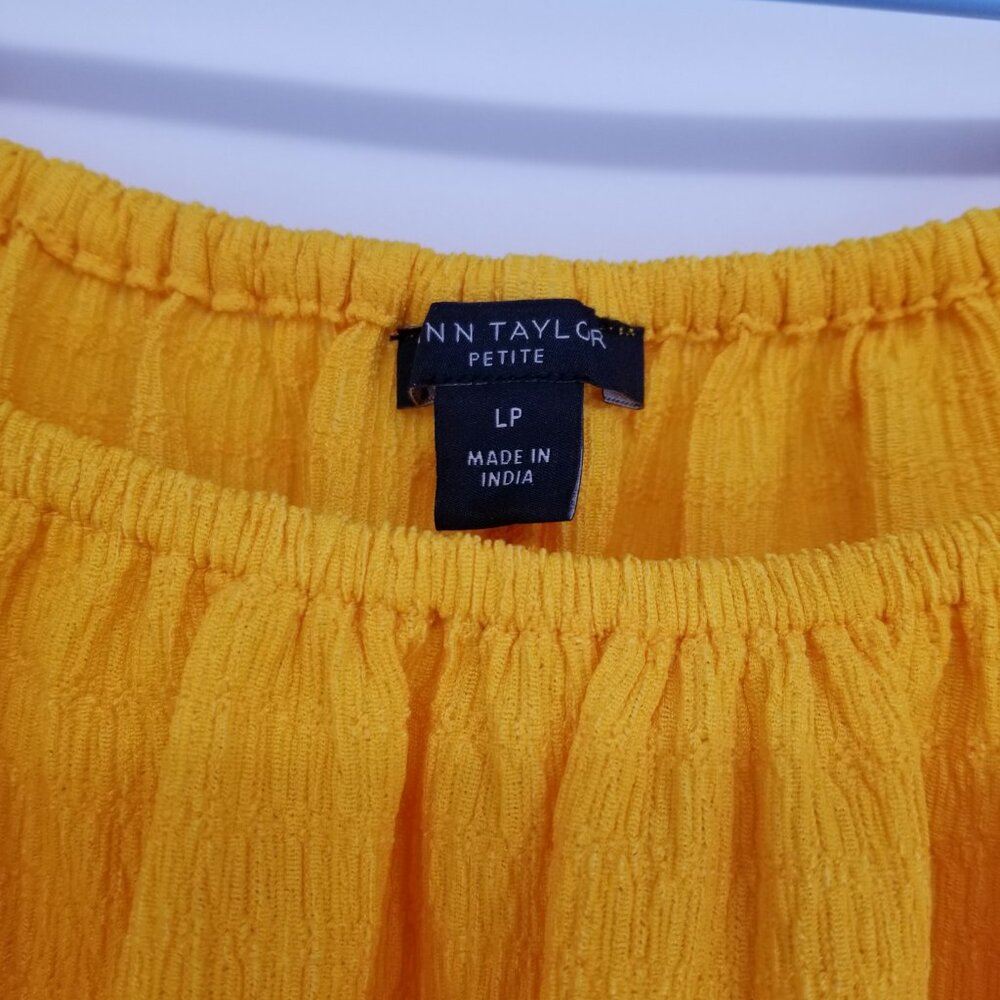 Ann Taylor Sunflower Yellow Pullover Short Puff Sleeve Blouse PL Versatile - Picture 3 of 4